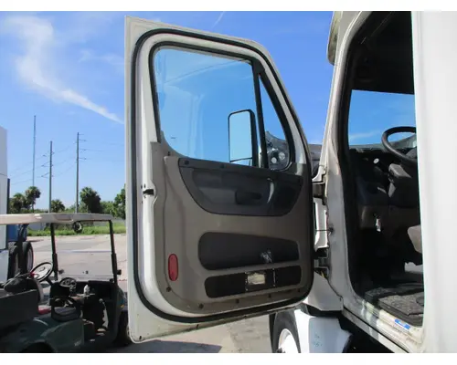 FREIGHTLINER CASCADIA 113-125 DOOR ASSEMBLY, FRONT