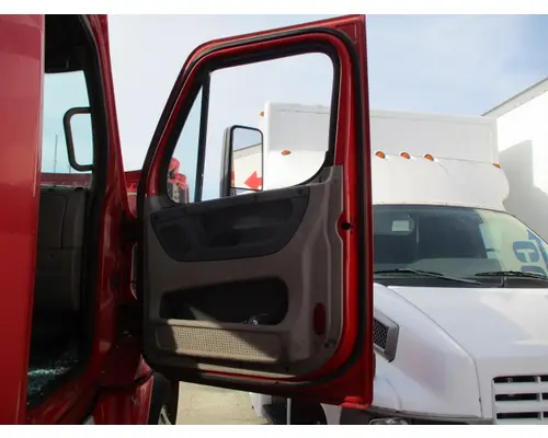 FREIGHTLINER CASCADIA 113-125 DOOR ASSEMBLY, FRONT