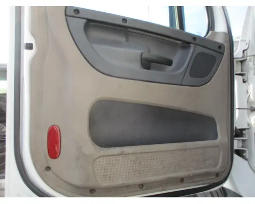 FREIGHTLINER CASCADIA 113-125 DOOR ASSEMBLY, FRONT