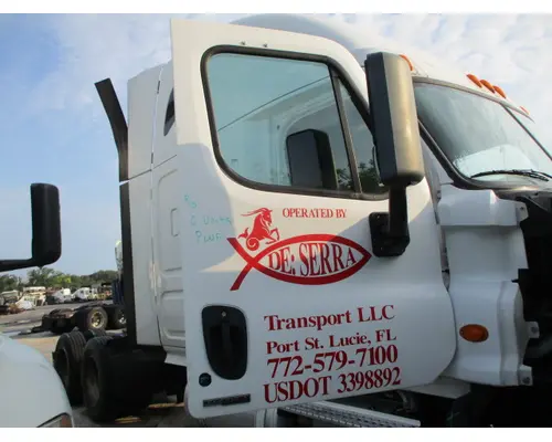 FREIGHTLINER CASCADIA 113-125 DOOR ASSEMBLY, FRONT