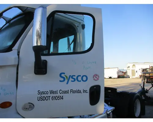 FREIGHTLINER CASCADIA 113-125 DOOR ASSEMBLY, FRONT