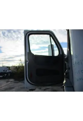 FREIGHTLINER CASCADIA 113-125 DOOR ASSEMBLY, FRONT