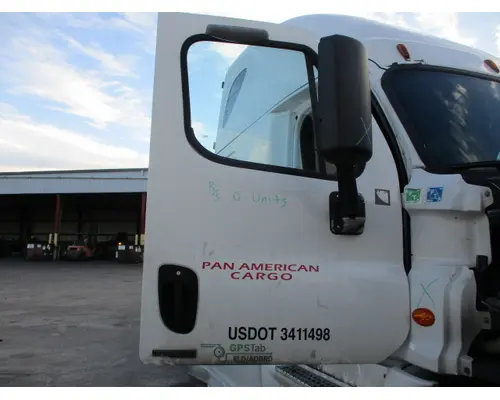 FREIGHTLINER CASCADIA 113-125 DOOR ASSEMBLY, FRONT