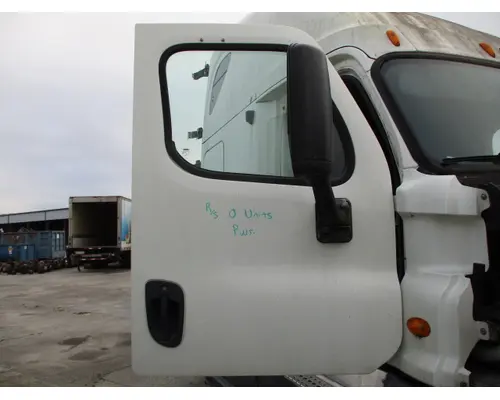 FREIGHTLINER CASCADIA 113-125 DOOR ASSEMBLY, FRONT
