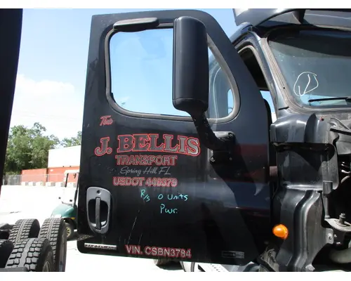 FREIGHTLINER CASCADIA 113-125 DOOR ASSEMBLY, FRONT