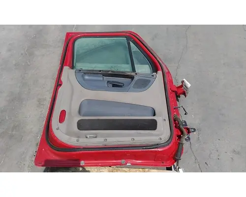 FREIGHTLINER CASCADIA 113-125 DOOR ASSEMBLY, FRONT