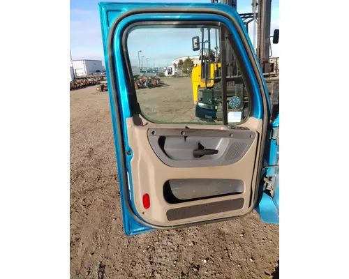 FREIGHTLINER CASCADIA 113-125 DOOR ASSEMBLY, FRONT