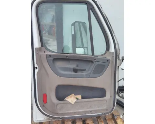 FREIGHTLINER CASCADIA 113-125 DOOR ASSEMBLY, FRONT