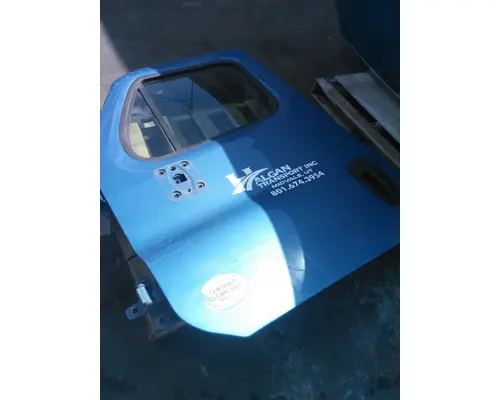 FREIGHTLINER CASCADIA 113-125 DOOR ASSEMBLY, FRONT