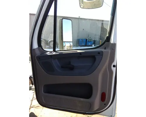 FREIGHTLINER CASCADIA 113-125 DOOR ASSEMBLY, FRONT