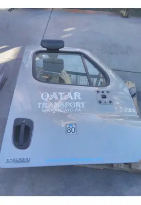 FREIGHTLINER CASCADIA 113-125 DOOR ASSEMBLY, FRONT