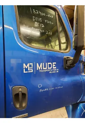 FREIGHTLINER CASCADIA 113-125 DOOR ASSEMBLY, FRONT