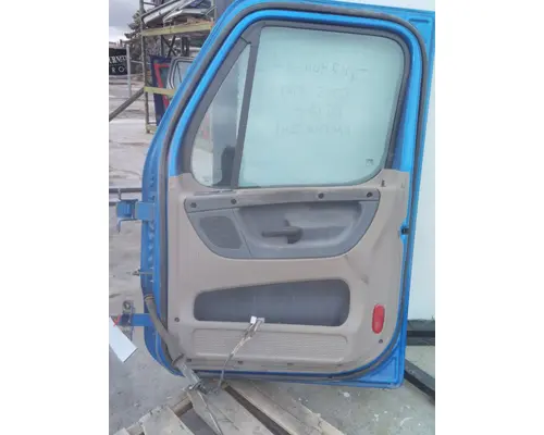 FREIGHTLINER CASCADIA 113-125 DOOR ASSEMBLY, FRONT