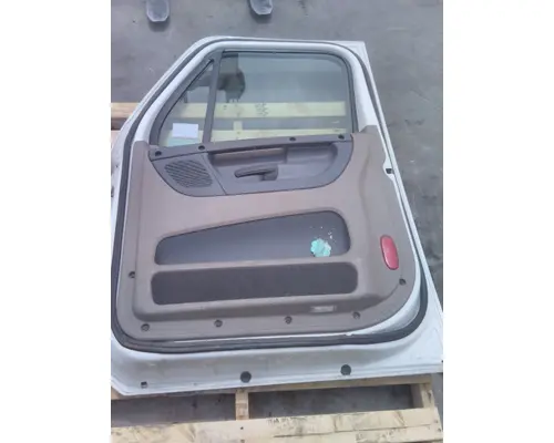 FREIGHTLINER CASCADIA 113-125 DOOR ASSEMBLY, FRONT