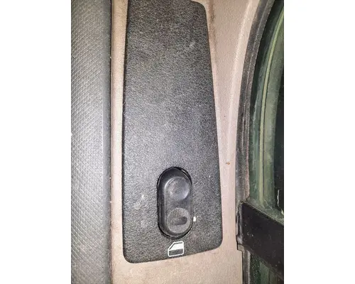 FREIGHTLINER CASCADIA 113-125 DOOR ASSEMBLY, FRONT