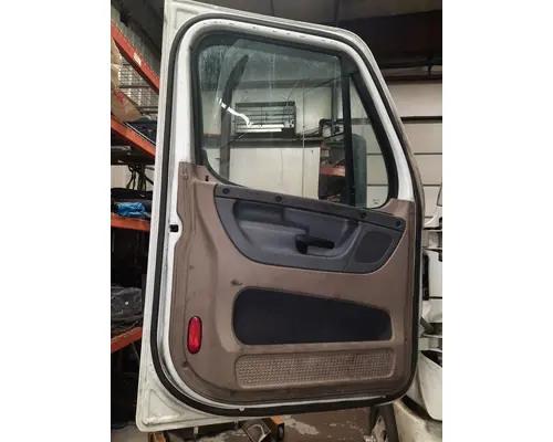 FREIGHTLINER CASCADIA 113-125 DOOR ASSEMBLY, FRONT