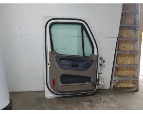 FREIGHTLINER CASCADIA 113-125 DOOR ASSEMBLY, FRONT