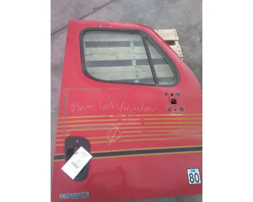 FREIGHTLINER CASCADIA 113-125 DOOR ASSEMBLY, FRONT