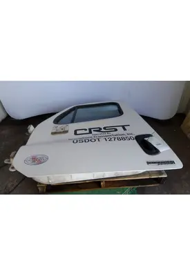 FREIGHTLINER CASCADIA 113-125 DOOR ASSEMBLY, FRONT