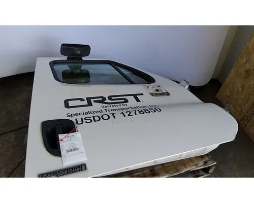 FREIGHTLINER CASCADIA 113-125 DOOR ASSEMBLY, FRONT