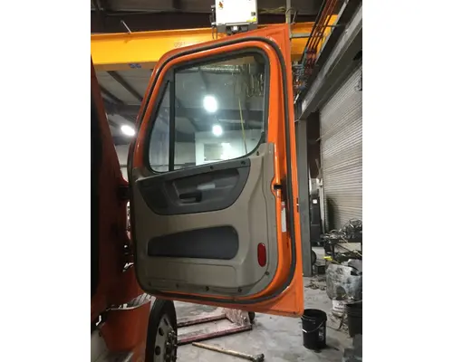 FREIGHTLINER CASCADIA 113-125 DOOR ASSEMBLY, FRONT