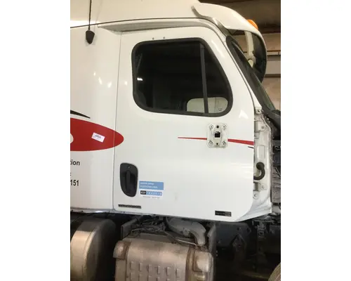 FREIGHTLINER CASCADIA 113-125 DOOR ASSEMBLY, FRONT
