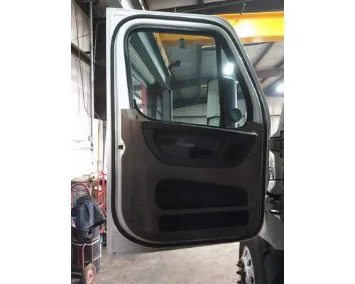 FREIGHTLINER CASCADIA 113-125 DOOR ASSEMBLY, FRONT