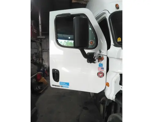 FREIGHTLINER CASCADIA 113-125 DOOR ASSEMBLY, FRONT