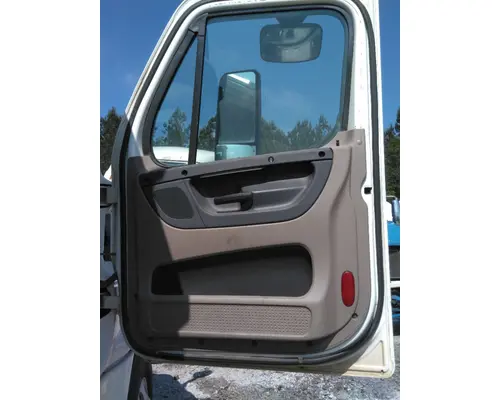 FREIGHTLINER CASCADIA 113-125 DOOR ASSEMBLY, FRONT