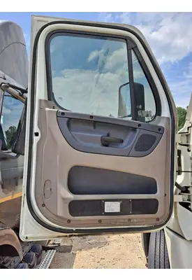 FREIGHTLINER CASCADIA 113-125 DOOR ASSEMBLY, FRONT