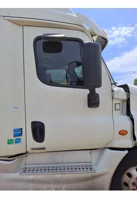 FREIGHTLINER CASCADIA 113-125 DOOR ASSEMBLY, FRONT