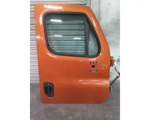 FREIGHTLINER CASCADIA 113-125 DOOR ASSEMBLY, FRONT