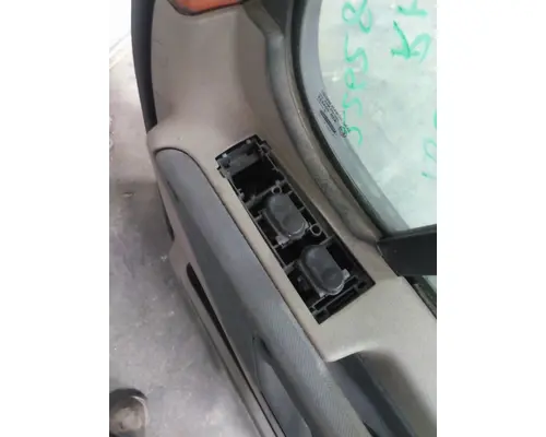 FREIGHTLINER CASCADIA 113-125 DOOR ASSEMBLY, FRONT