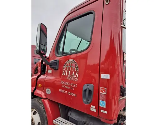 FREIGHTLINER CASCADIA 113-125 DOOR ASSEMBLY, FRONT