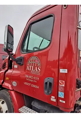 FREIGHTLINER CASCADIA 113-125 DOOR ASSEMBLY, FRONT