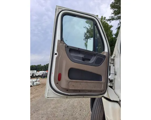 FREIGHTLINER CASCADIA 113-125 DOOR ASSEMBLY, FRONT