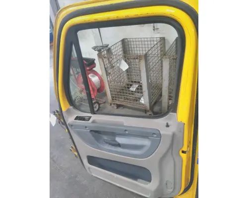 FREIGHTLINER CASCADIA 113-125 DOOR ASSEMBLY, FRONT