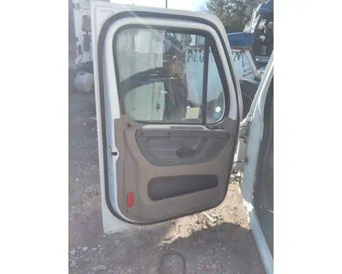 FREIGHTLINER CASCADIA 113-125 DOOR ASSEMBLY, FRONT