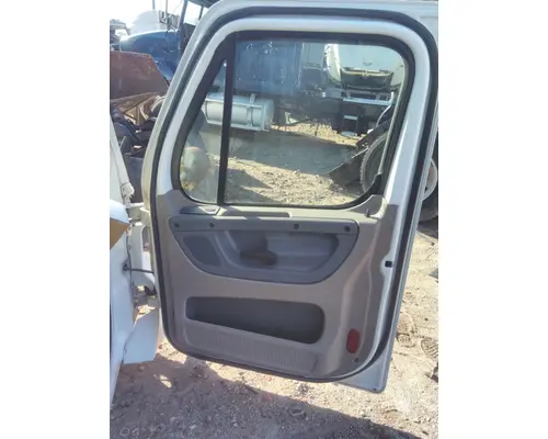 FREIGHTLINER CASCADIA 113-125 DOOR ASSEMBLY, FRONT