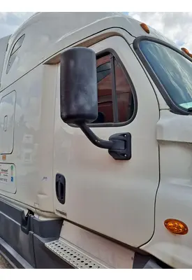 FREIGHTLINER CASCADIA 113-125 DOOR ASSEMBLY, FRONT