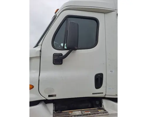 FREIGHTLINER CASCADIA 113-125 DOOR ASSEMBLY, FRONT
