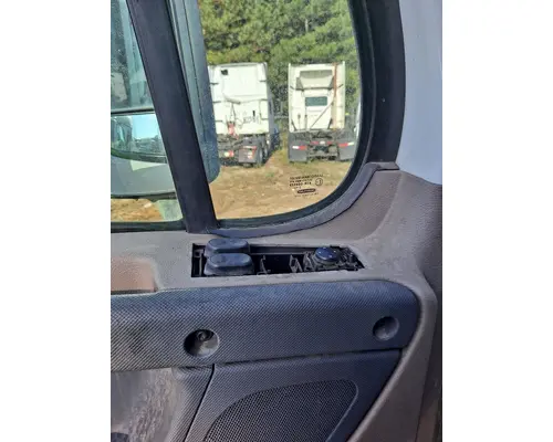 FREIGHTLINER CASCADIA 113-125 DOOR ASSEMBLY, FRONT