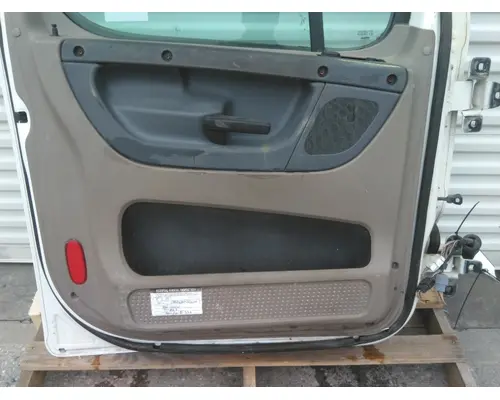 FREIGHTLINER CASCADIA 113-125 DOOR ASSEMBLY, FRONT