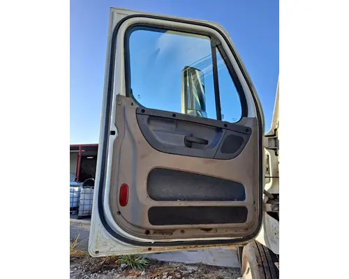 FREIGHTLINER CASCADIA 113-125 DOOR ASSEMBLY, FRONT