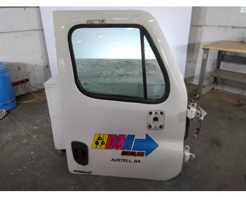 FREIGHTLINER CASCADIA 113-125 DOOR ASSEMBLY, FRONT