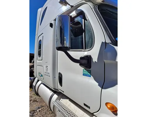 FREIGHTLINER CASCADIA 113-125 DOOR ASSEMBLY, FRONT