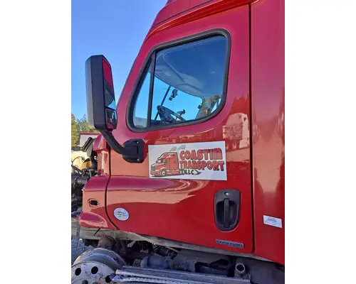 FREIGHTLINER CASCADIA 113-125 DOOR ASSEMBLY, FRONT