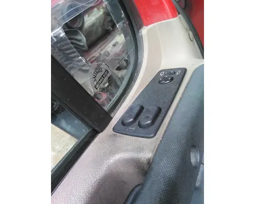 FREIGHTLINER CASCADIA 113-125 DOOR ASSEMBLY, FRONT