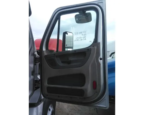 FREIGHTLINER CASCADIA 113-125 DOOR ASSEMBLY, FRONT