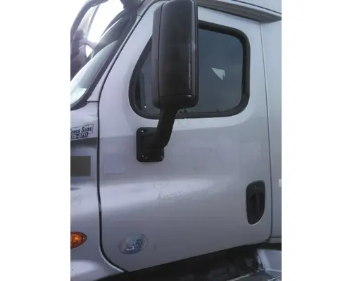 FREIGHTLINER CASCADIA 113-125 DOOR ASSEMBLY, FRONT